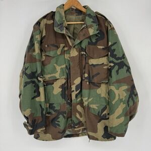 US Army Jacket‎ Men's Medium Regular Cold Weather Coat Field Camouflage Pattern